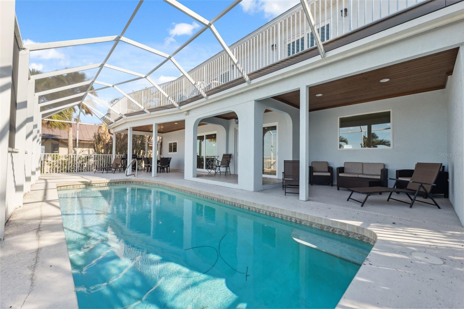 NORTH POINT HARBOUR UNIT THREE - Residential
