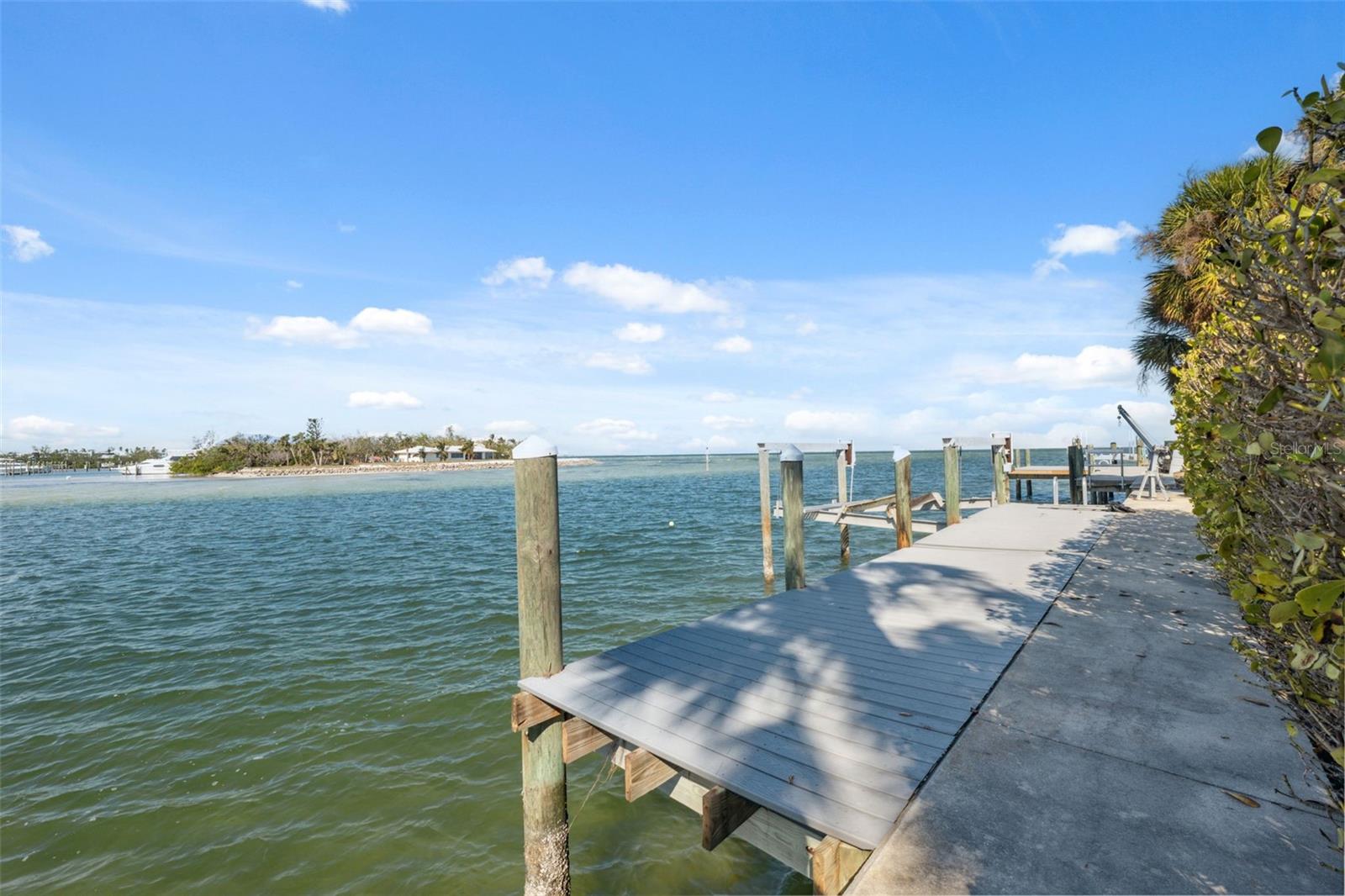 NORTH POINT HARBOUR UNIT THREE - Residential