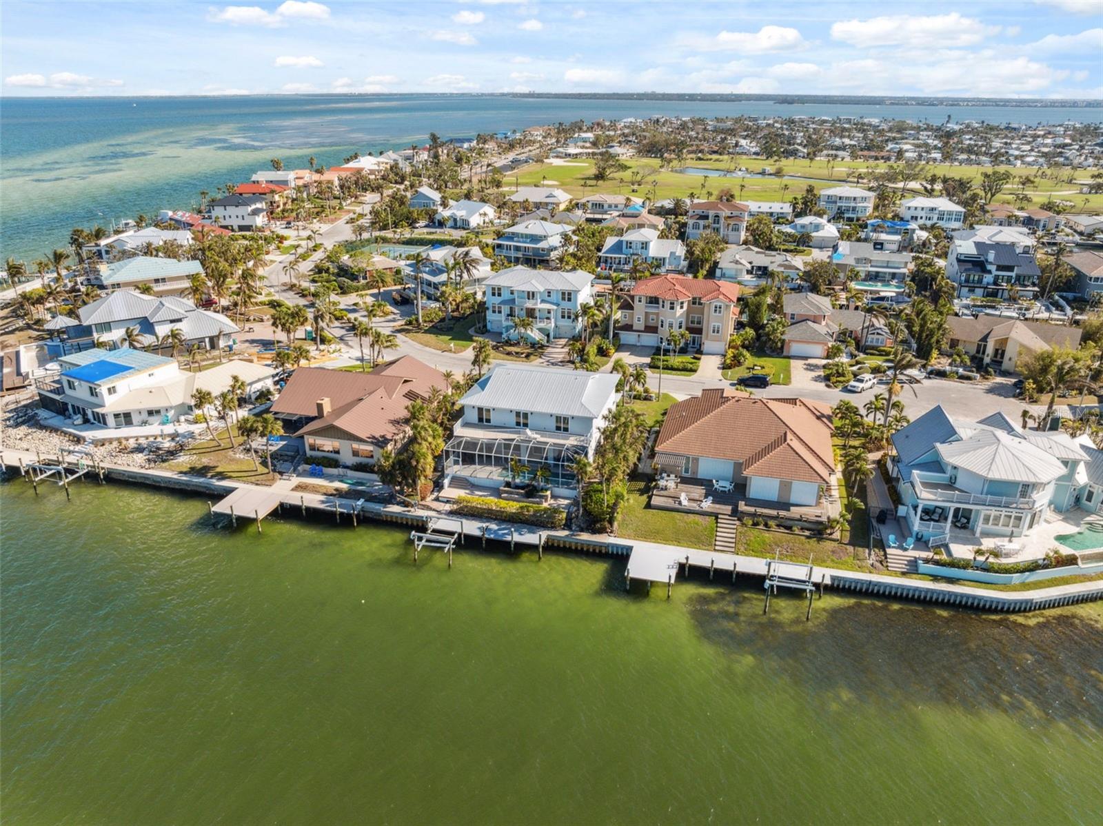NORTH POINT HARBOUR UNIT THREE - Residential