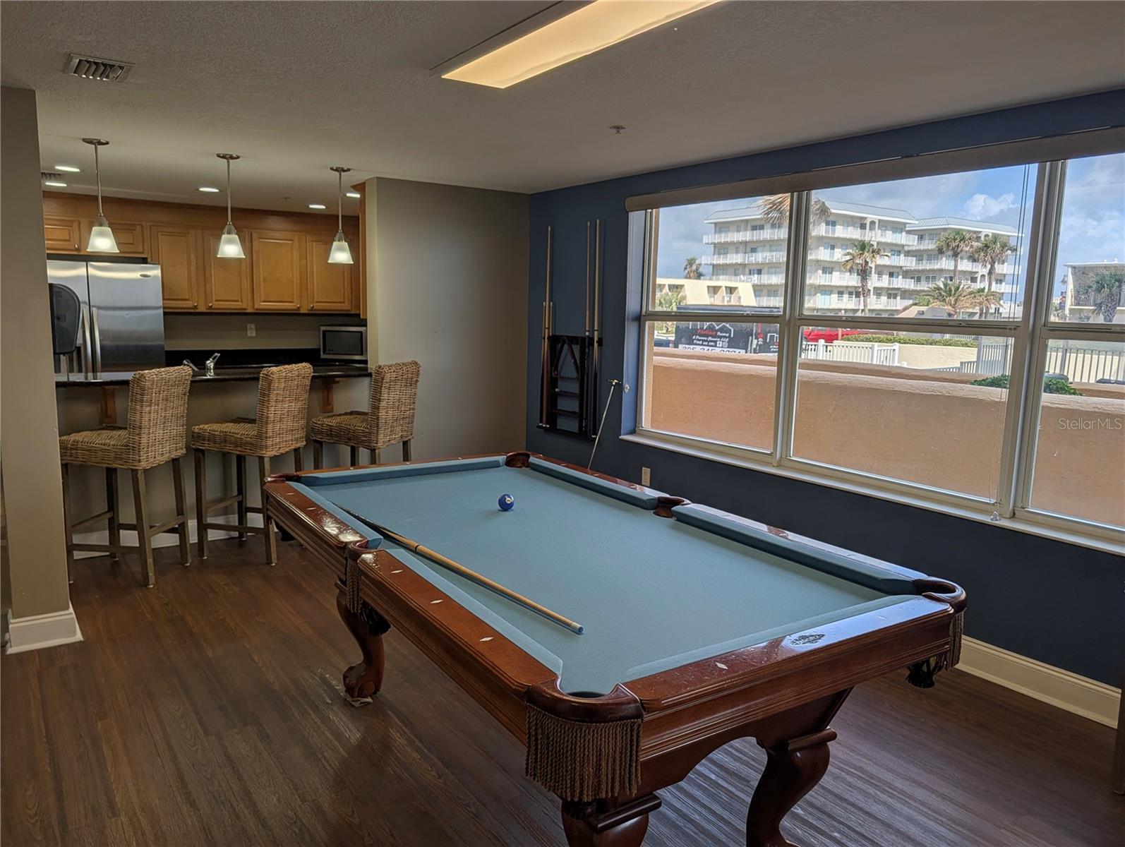 SANIBEL - Residential