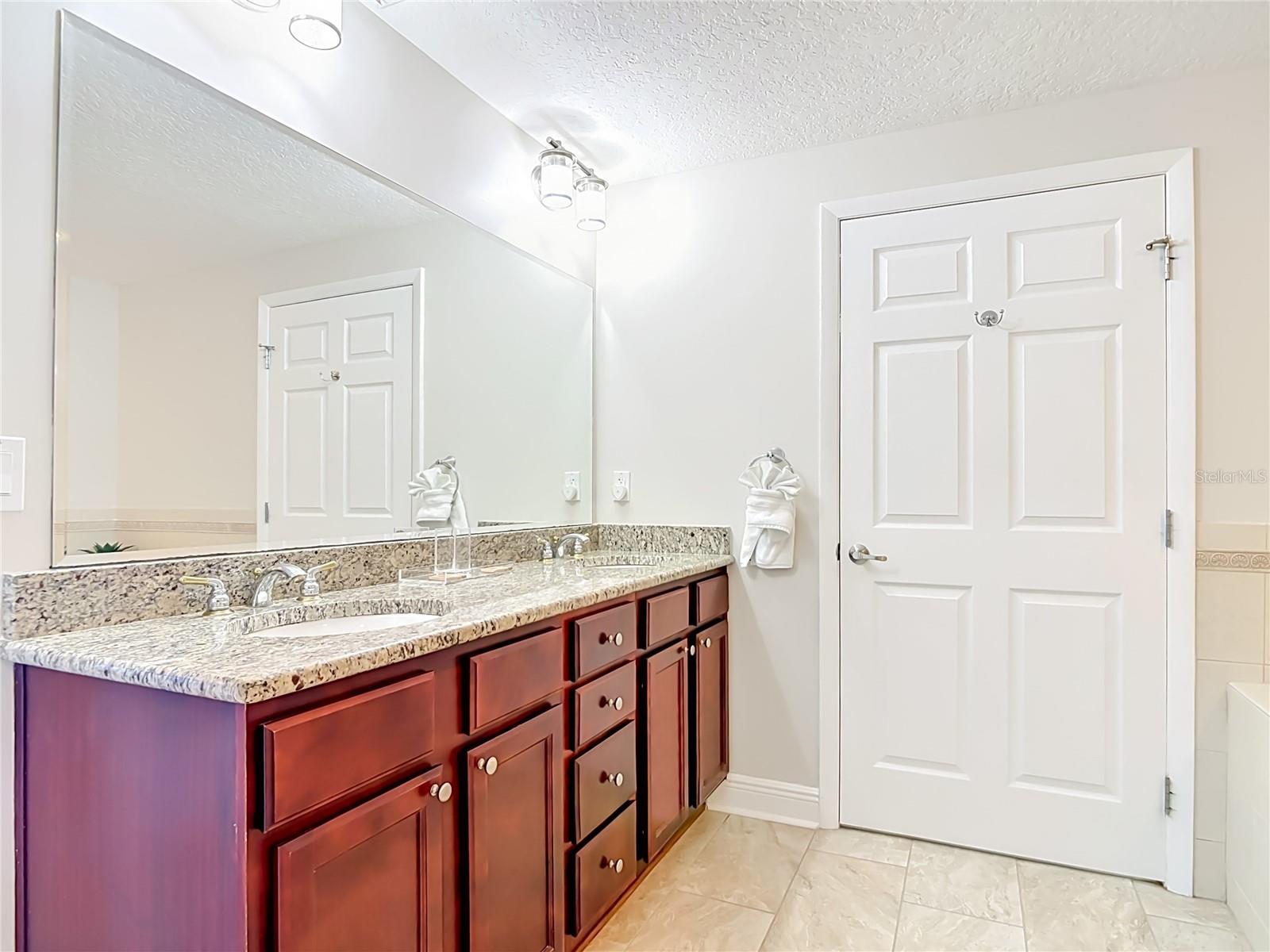 SANIBEL - Residential
