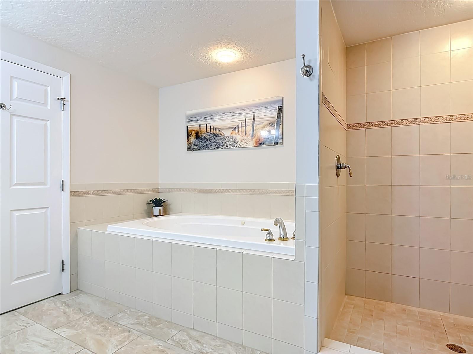 SANIBEL - Residential