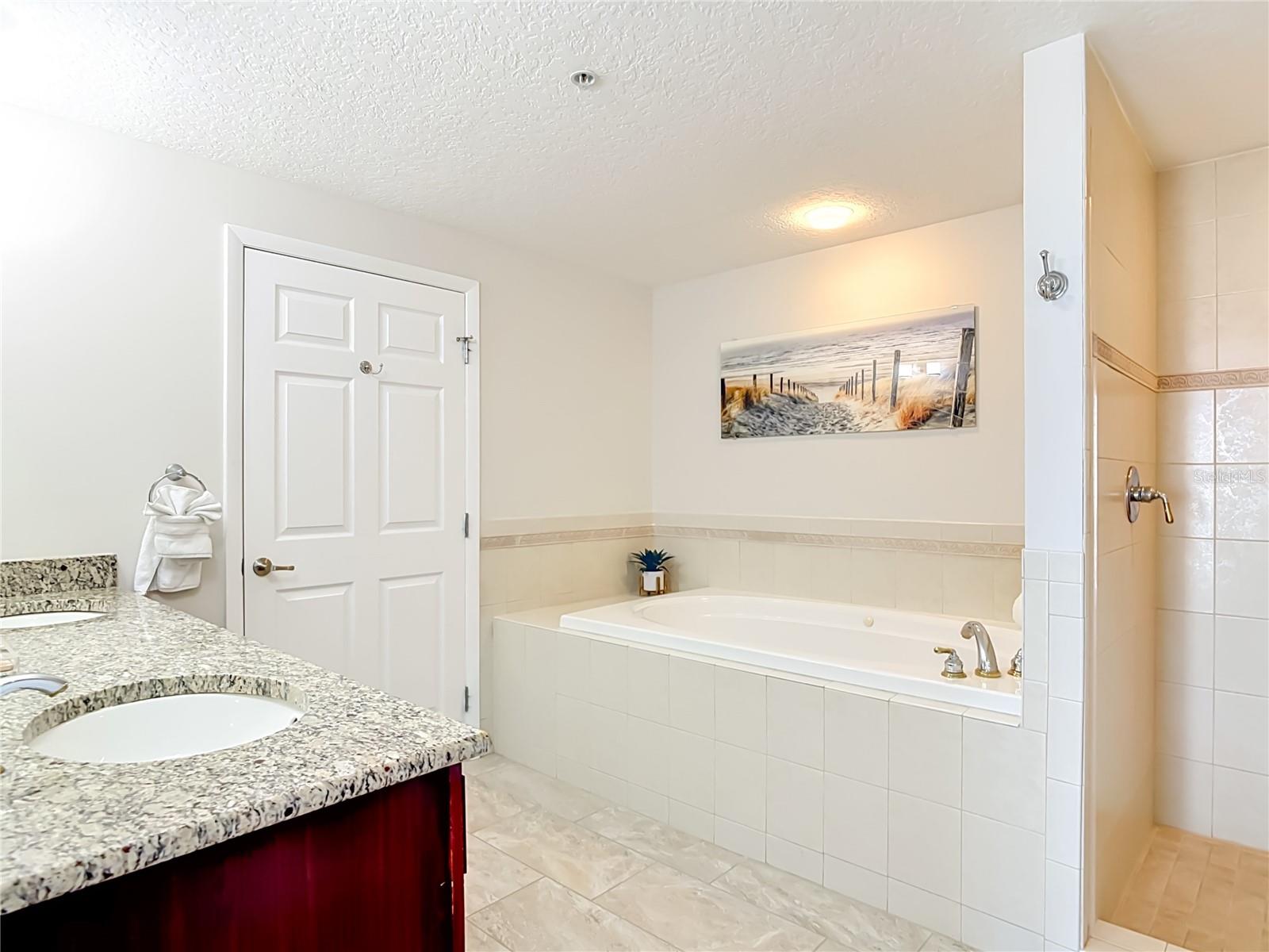 SANIBEL - Residential