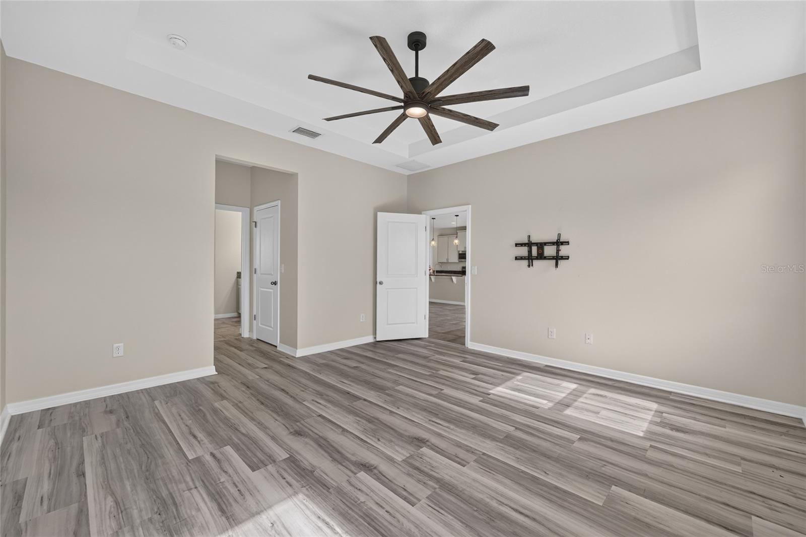 MEADOWS/HEATH BROOK PH 2 - Residential