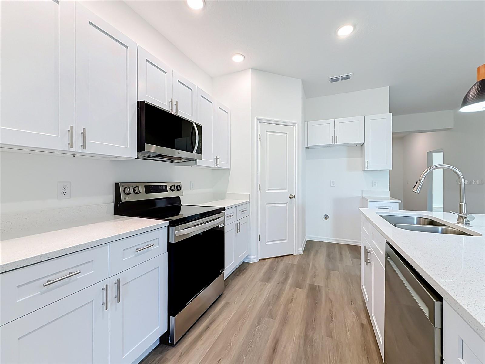 ORANGE SUMMIT - Residential