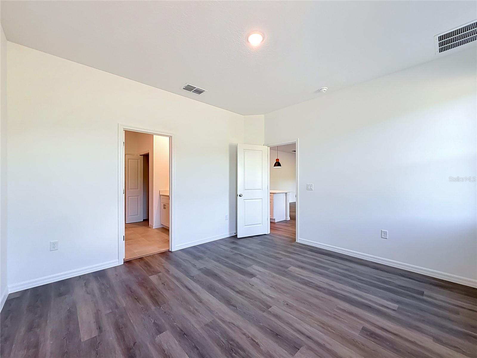ORANGE SUMMIT - Residential