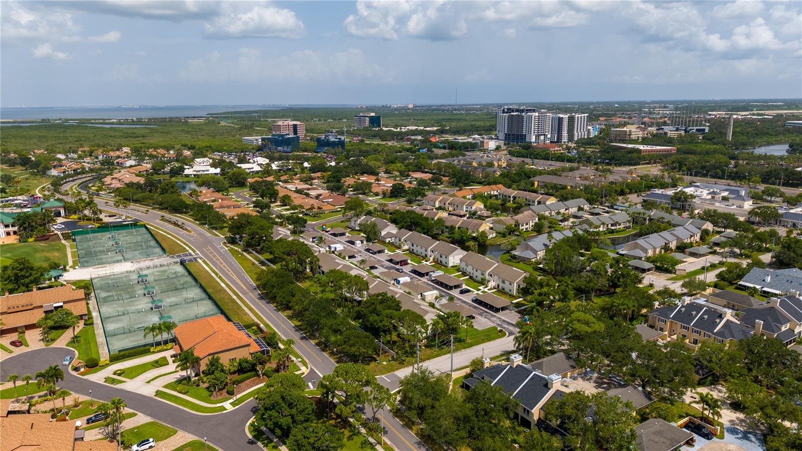 BORDEAUX VILLAGE - Residential