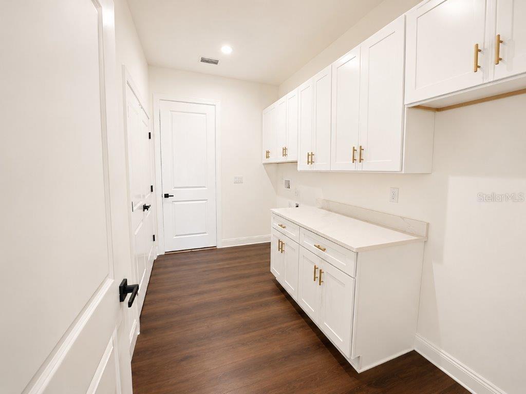 FAIRLAWN ESTATES 1ST ADD - Residential