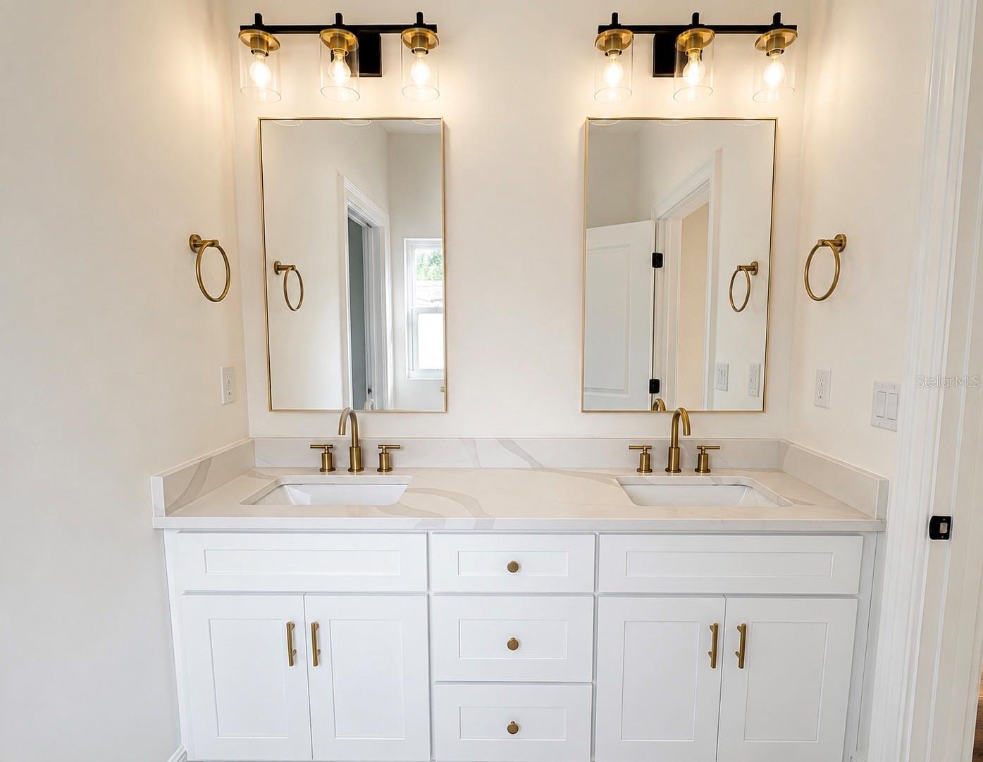 FAIRLAWN ESTATES 1ST ADD - Residential