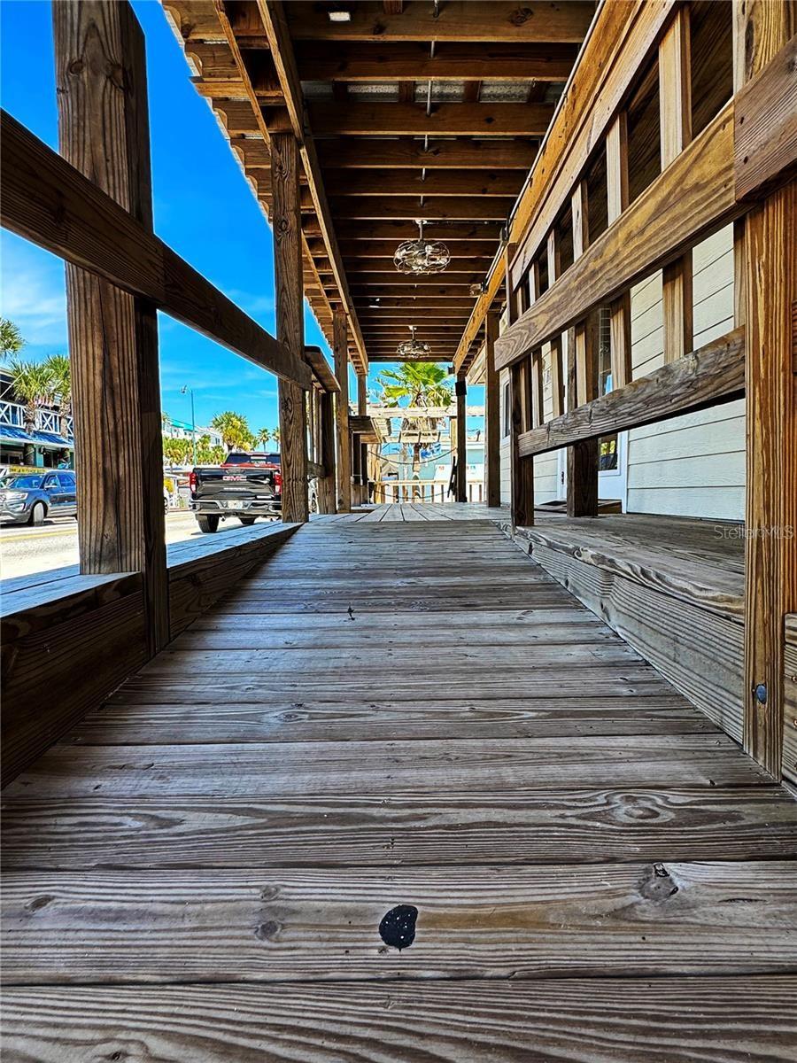 NEW SMYRNA BRIDGE & INV CO WALKER GRANT - Commercial Sale