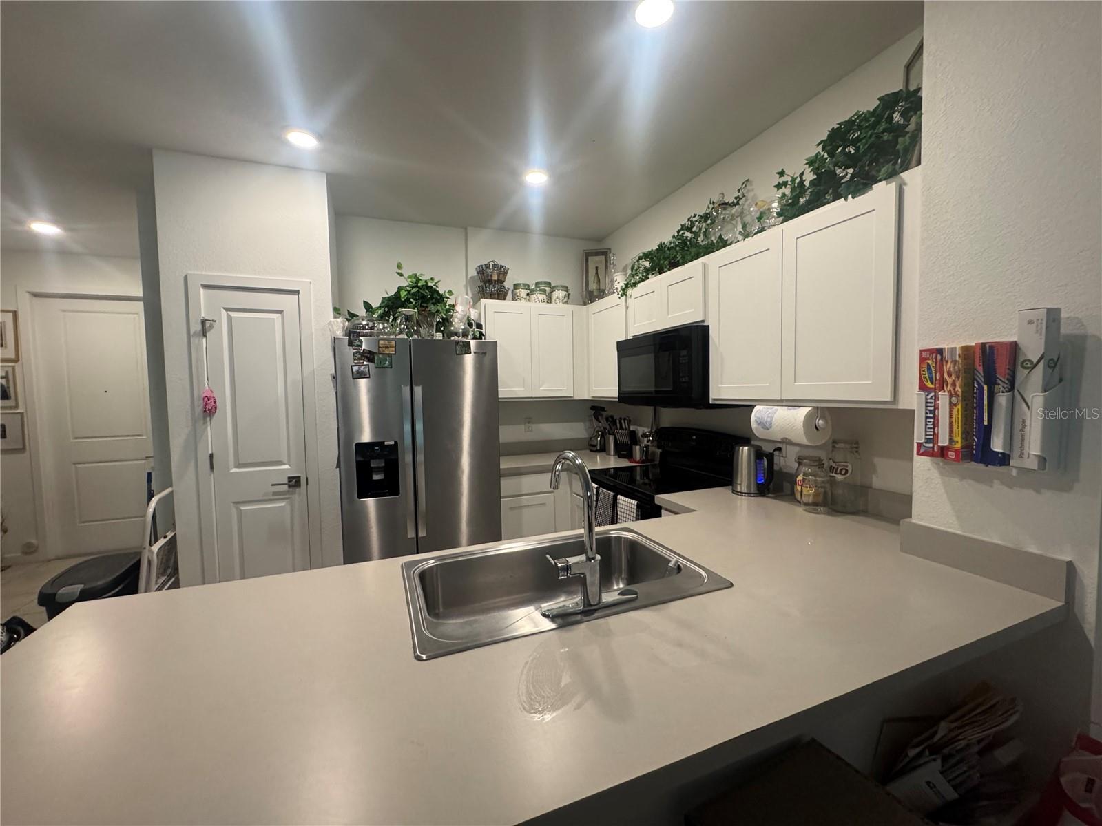 RIVIERA COVE - Residential