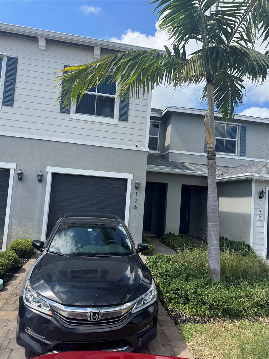 RIVIERA COVE - Residential