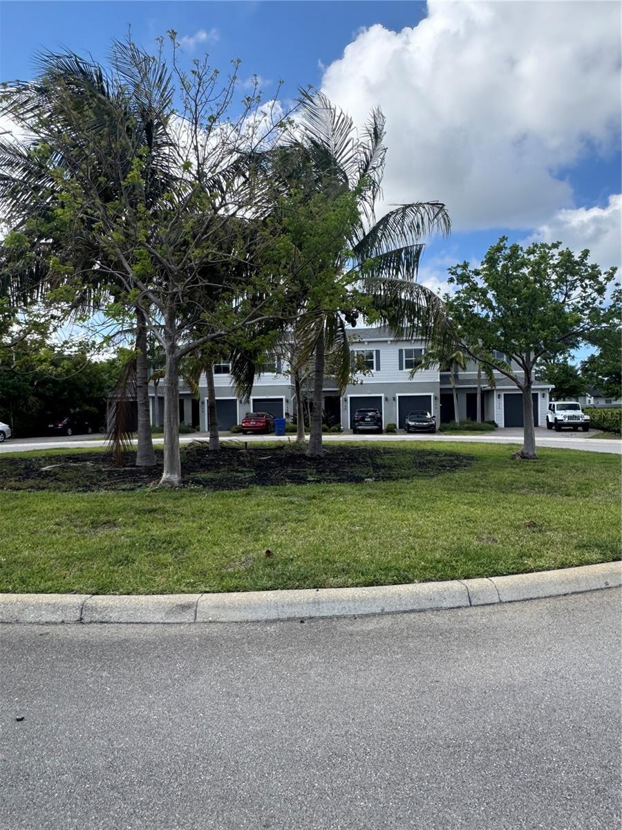 RIVIERA COVE - Residential