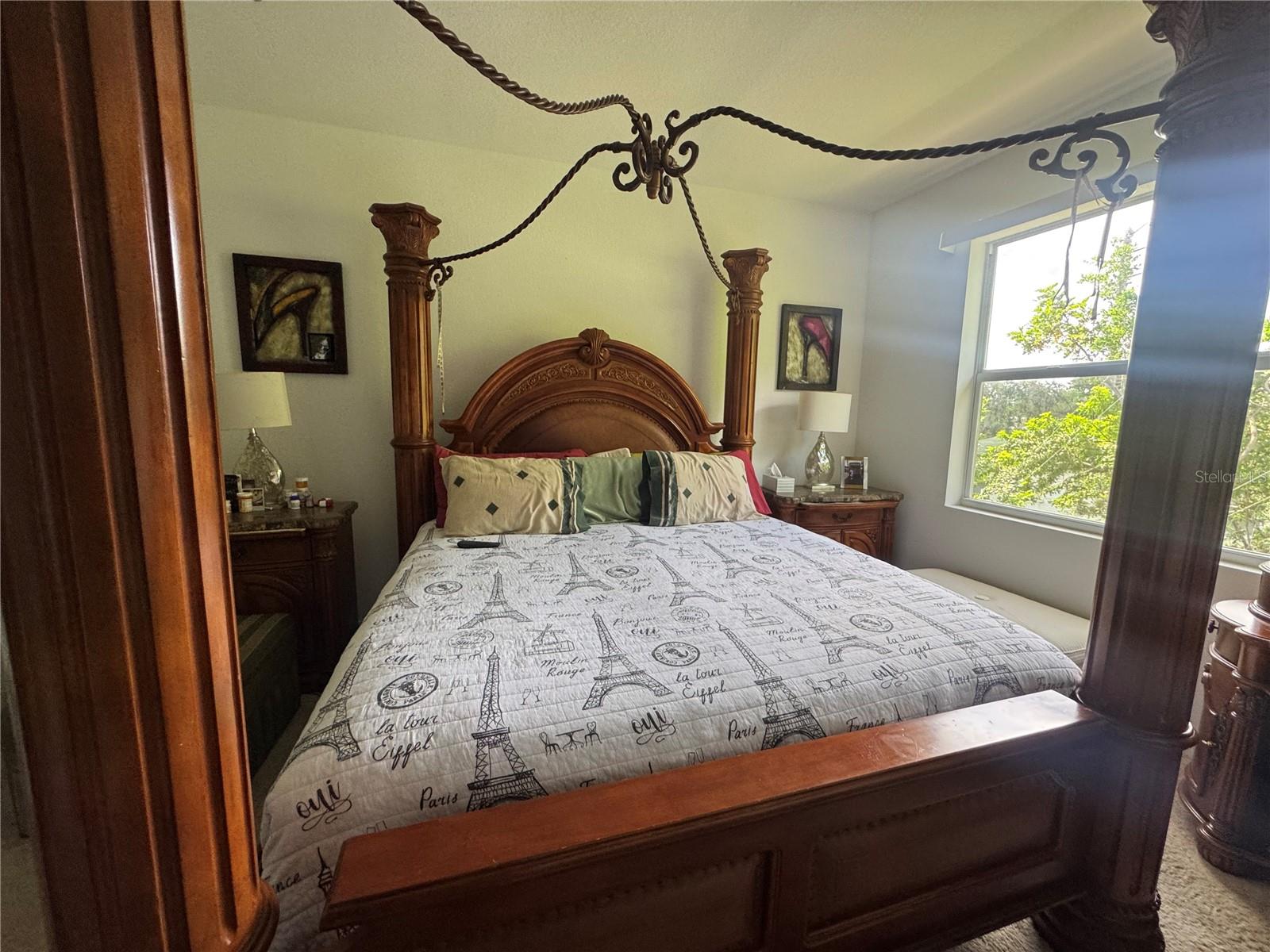 RIVIERA COVE - Residential