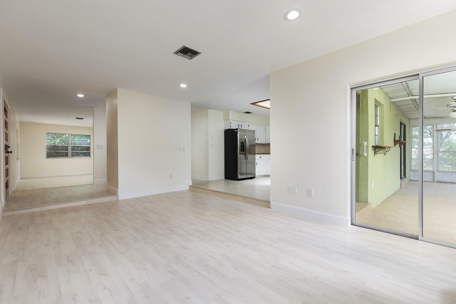 DELTONA LAKES UNIT 03 - Residential