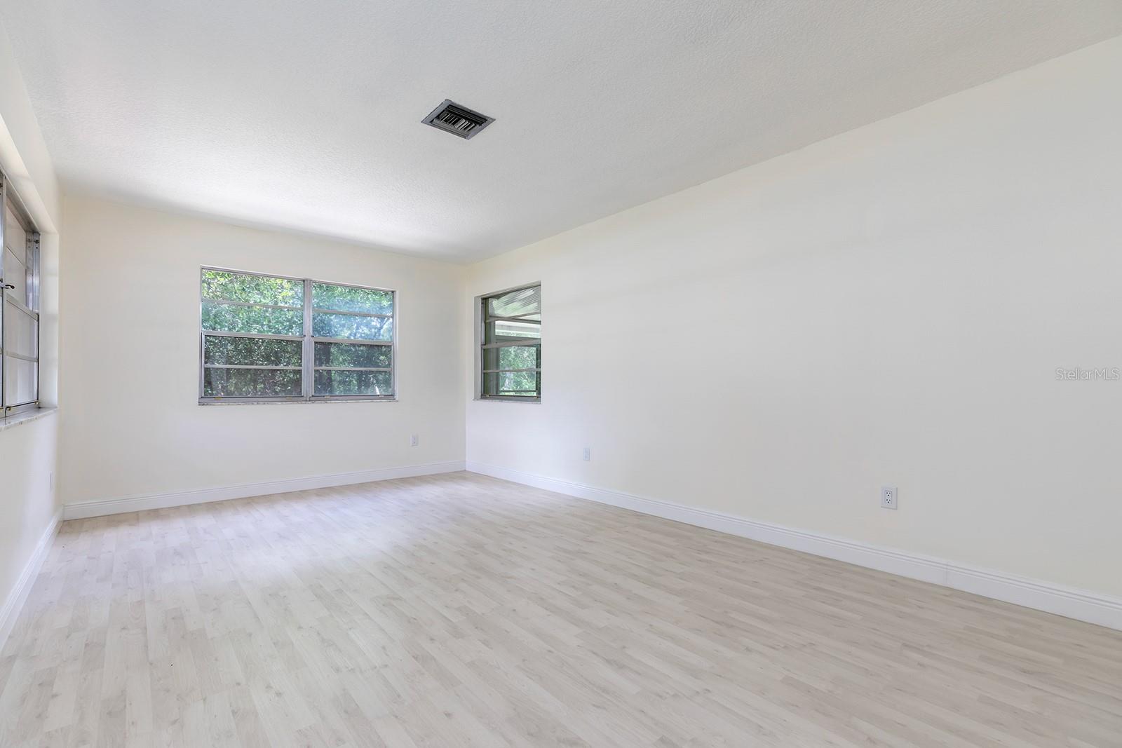 DELTONA LAKES UNIT 03 - Residential