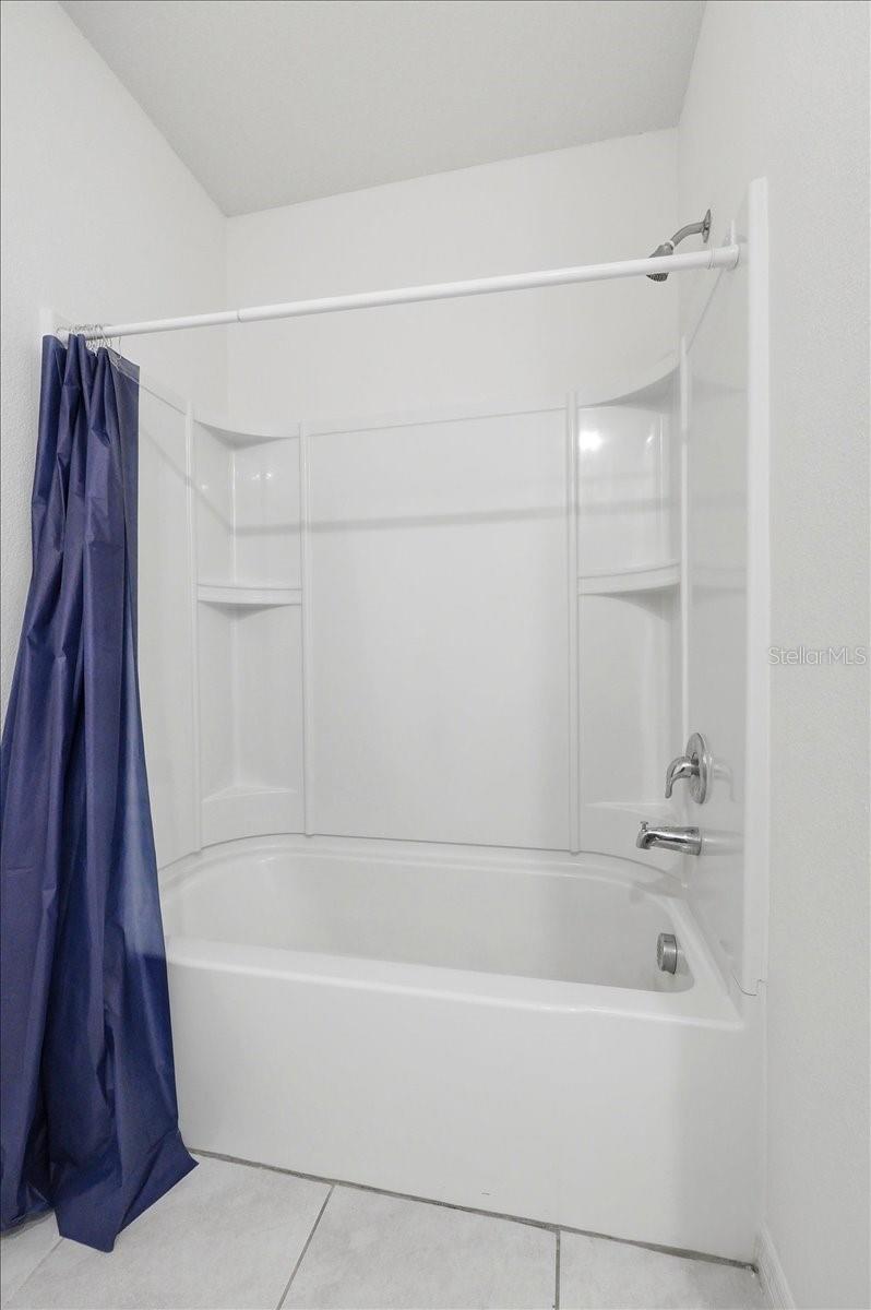 AUBURN GROVE PH I - Residential