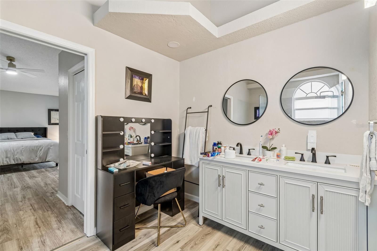GLEN HILLS VILLAGE - Residential