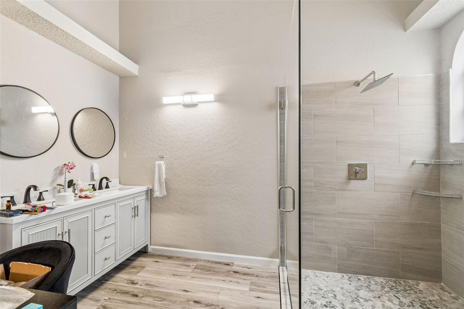GLEN HILLS VILLAGE - Residential