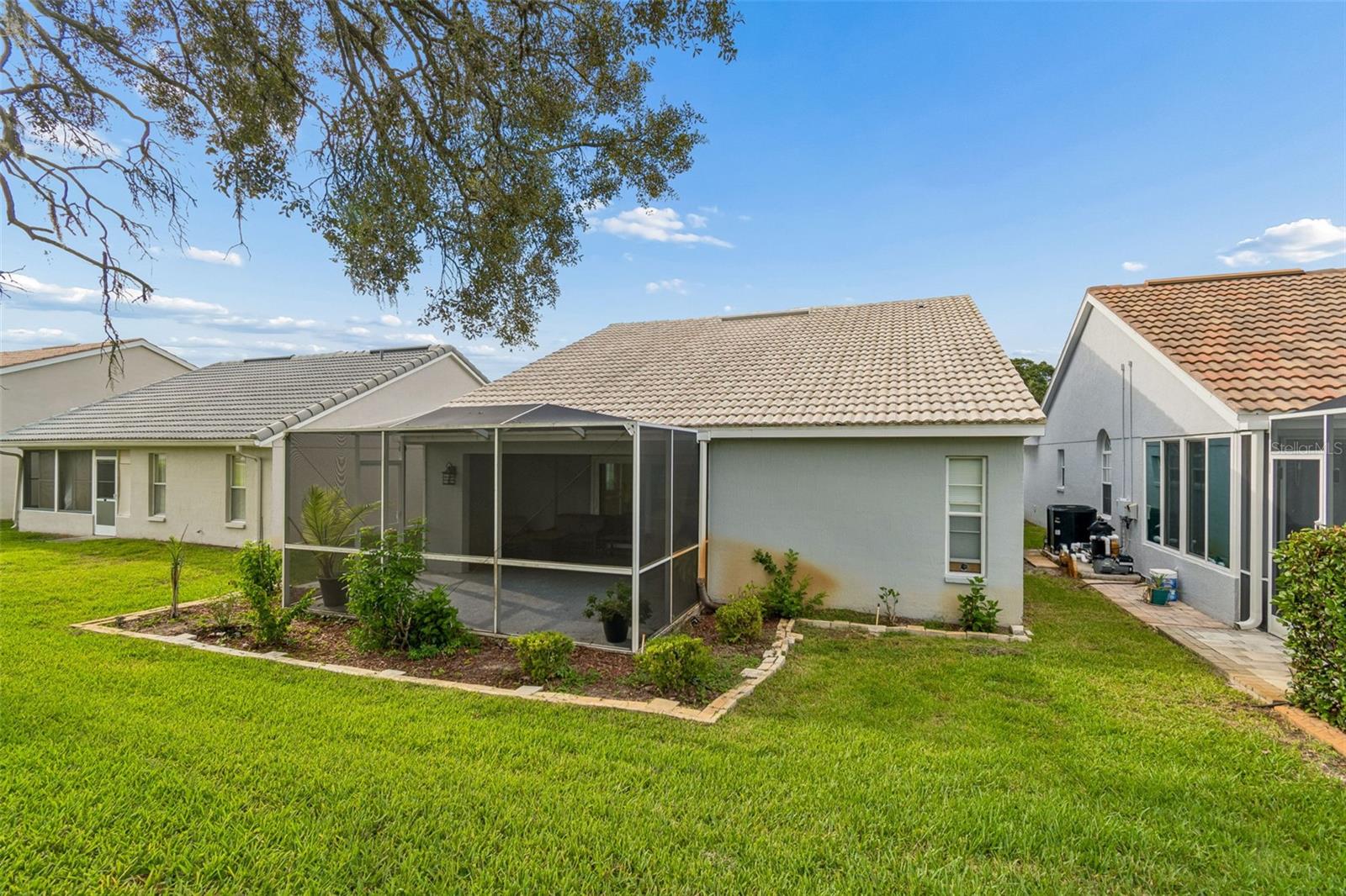 GLEN HILLS VILLAGE - Residential