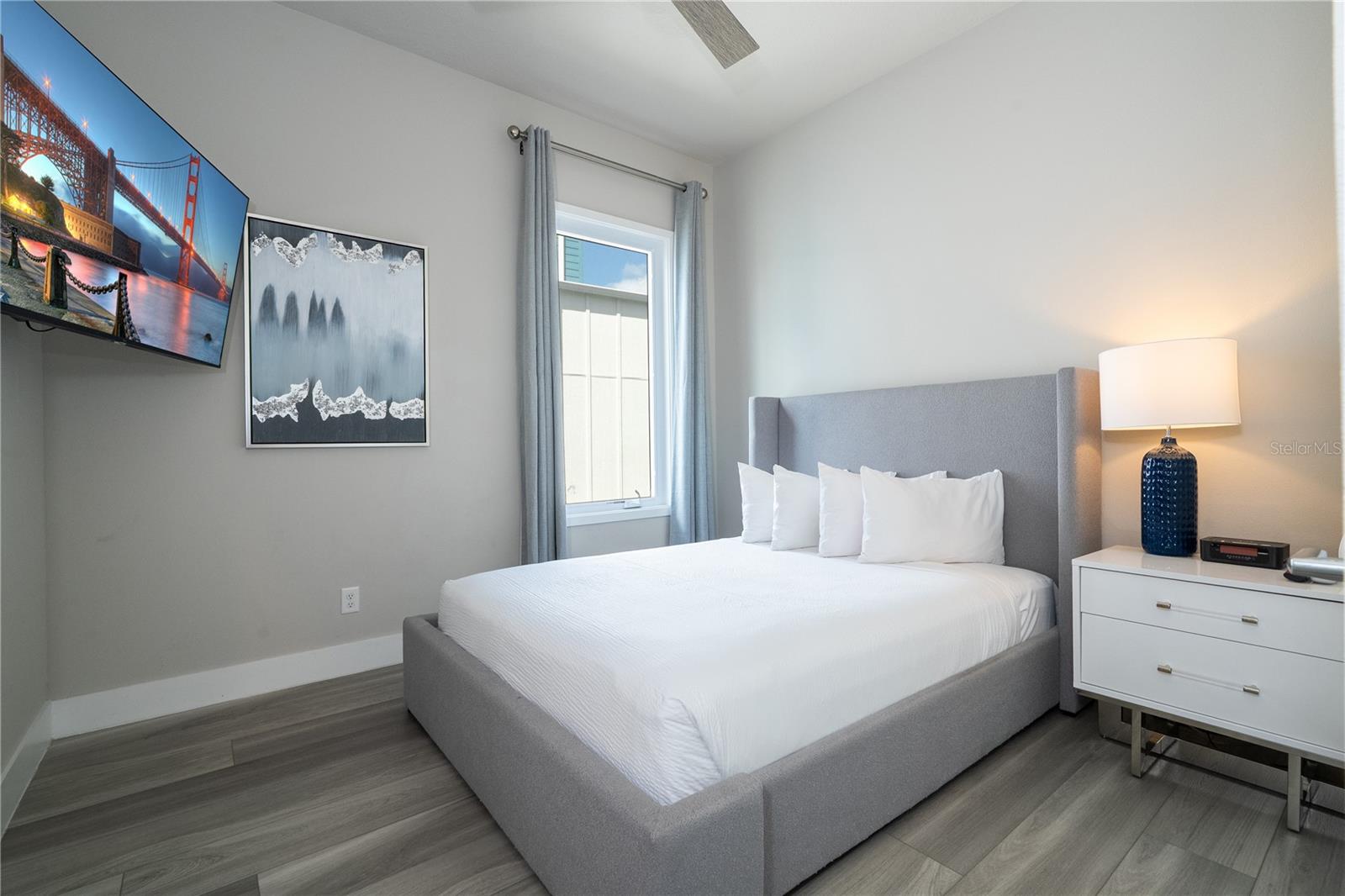 SPECTRUM AT REUNION CONDO PH 13 - Residential Lease