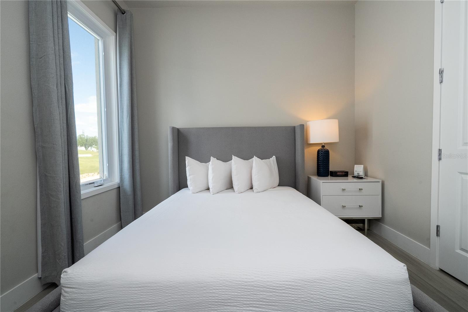 SPECTRUM AT REUNION CONDO PH 13 - Residential Lease