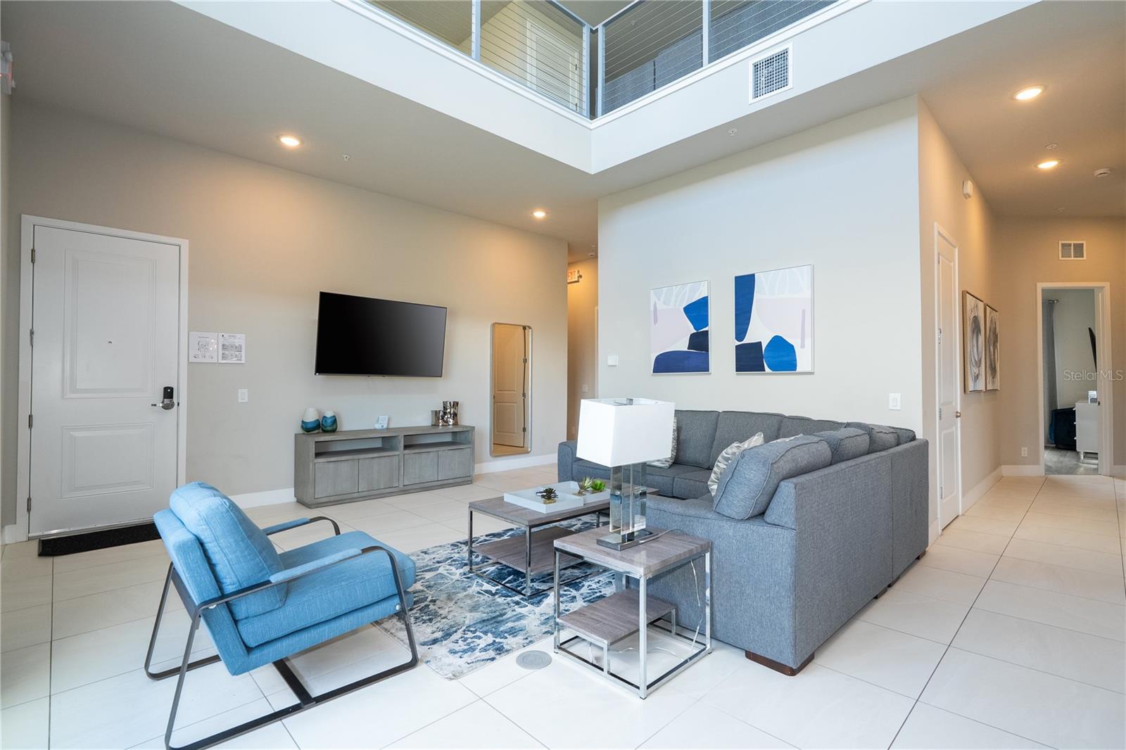SPECTRUM AT REUNION CONDO PH 13 - Residential Lease