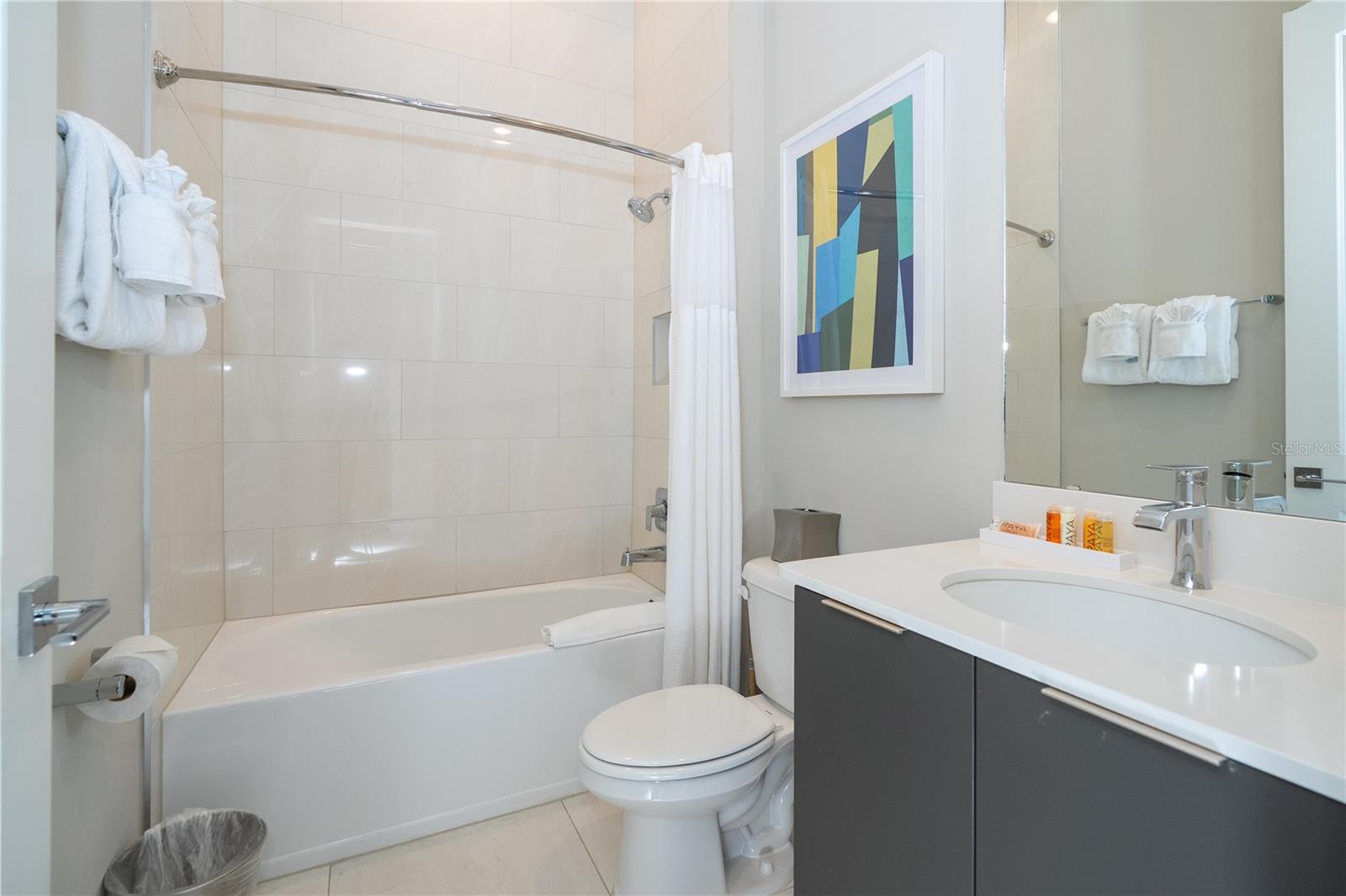 SPECTRUM AT REUNION CONDO PH 13 - Residential Lease