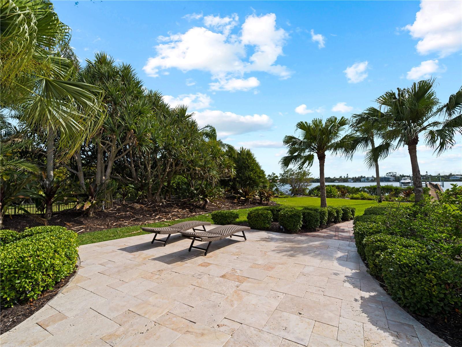 ENGLEWOOD GARDENS - Residential
