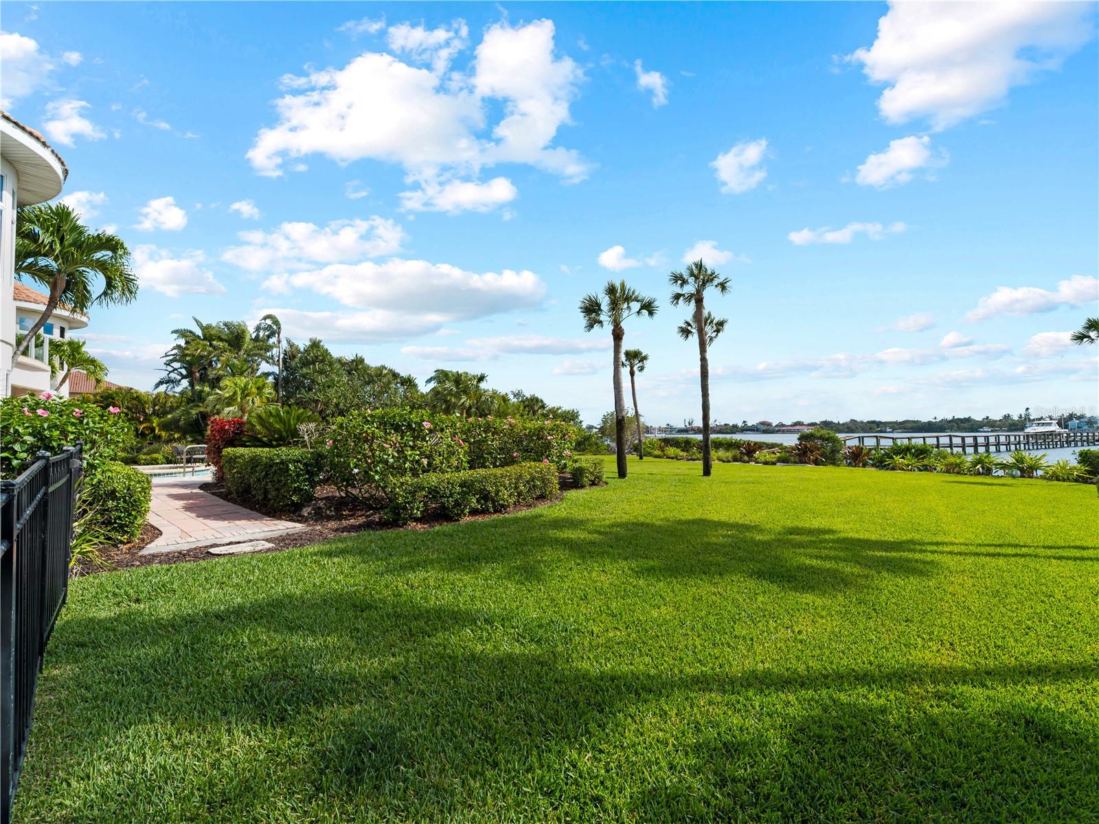 ENGLEWOOD GARDENS - Residential