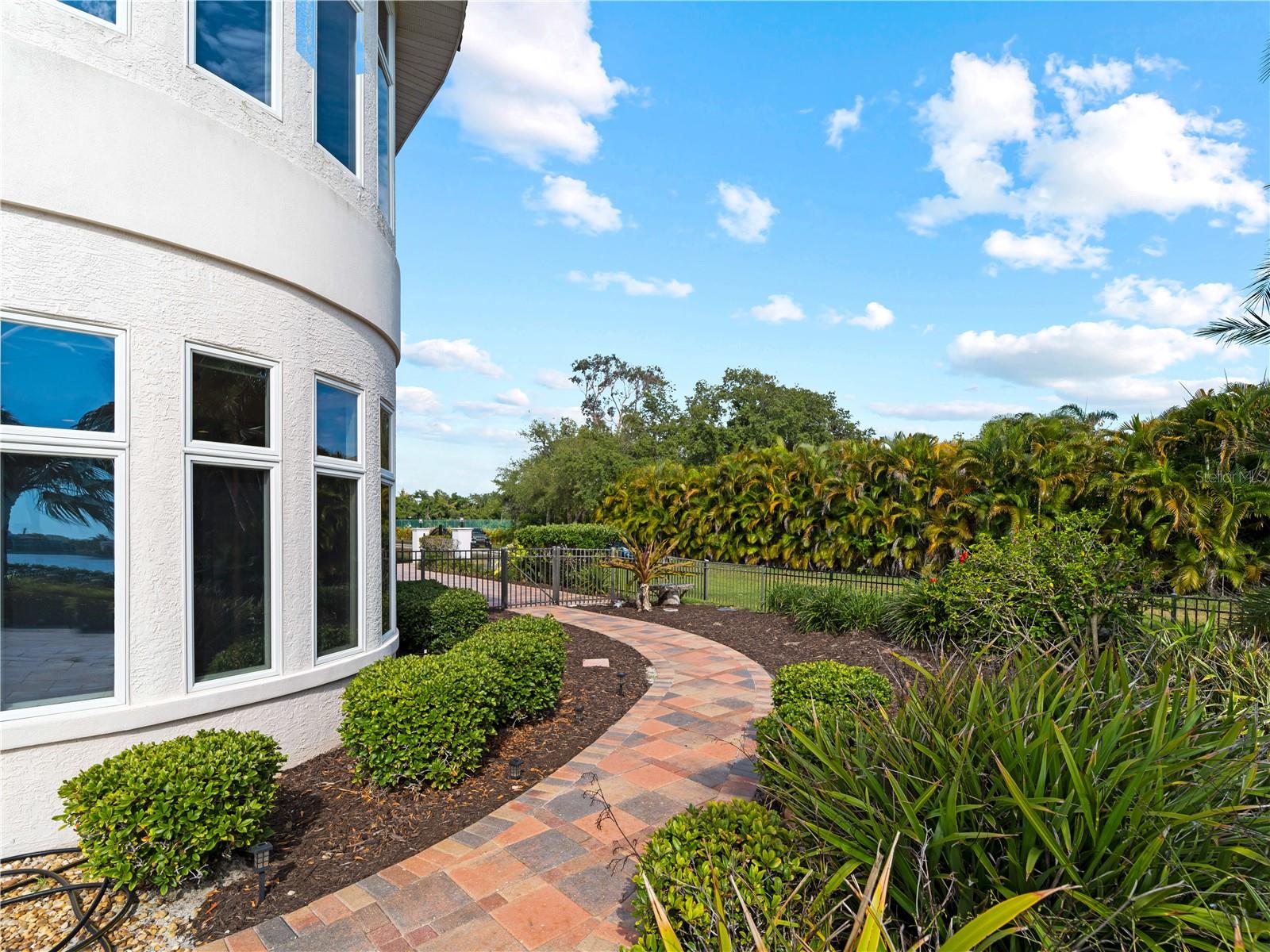 ENGLEWOOD GARDENS - Residential