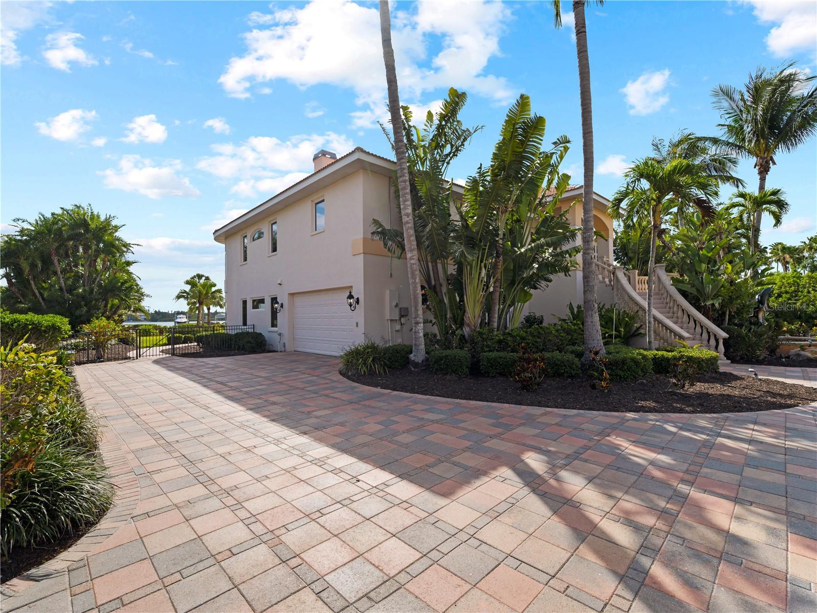 ENGLEWOOD GARDENS - Residential