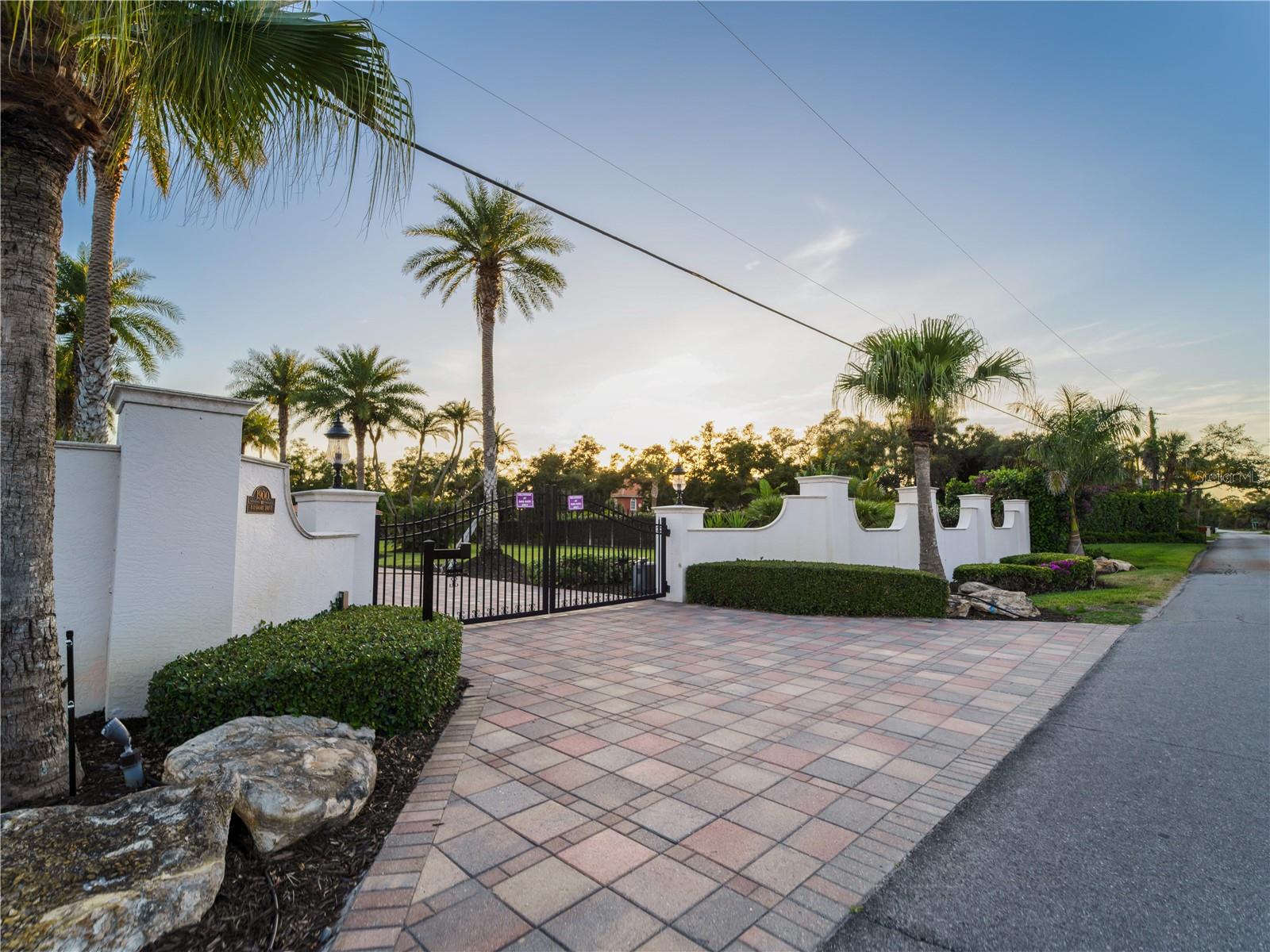 ENGLEWOOD GARDENS - Residential
