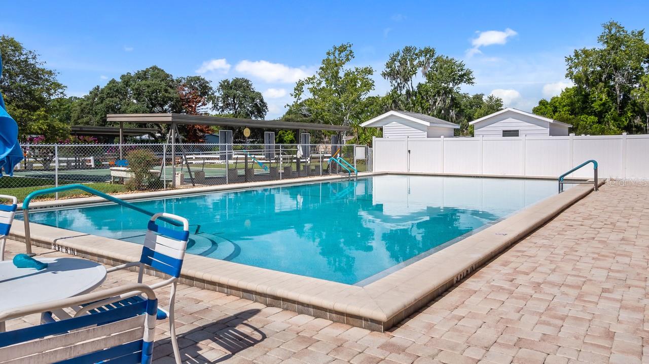 TAVARES FOX RUN MOBILE HOME - Residential
