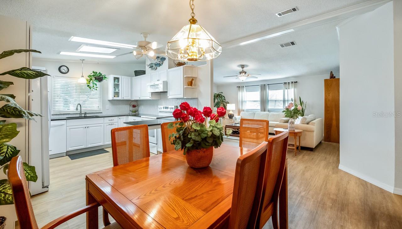 TAVARES FOX RUN MOBILE HOME - Residential