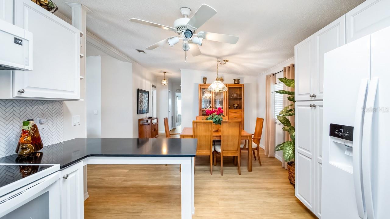 TAVARES FOX RUN MOBILE HOME - Residential