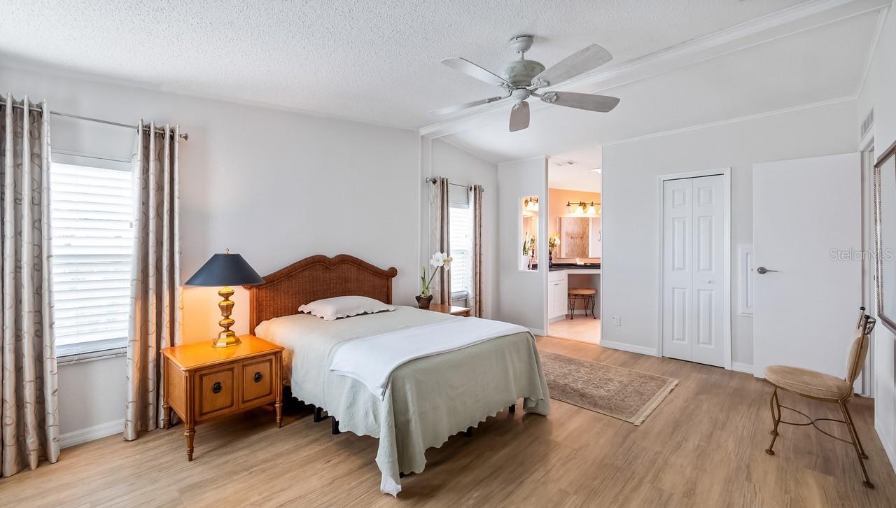 TAVARES FOX RUN MOBILE HOME - Residential