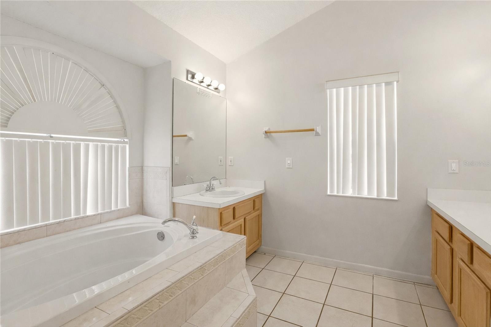 ASHLEY OAKS UNIT 1 - Residential