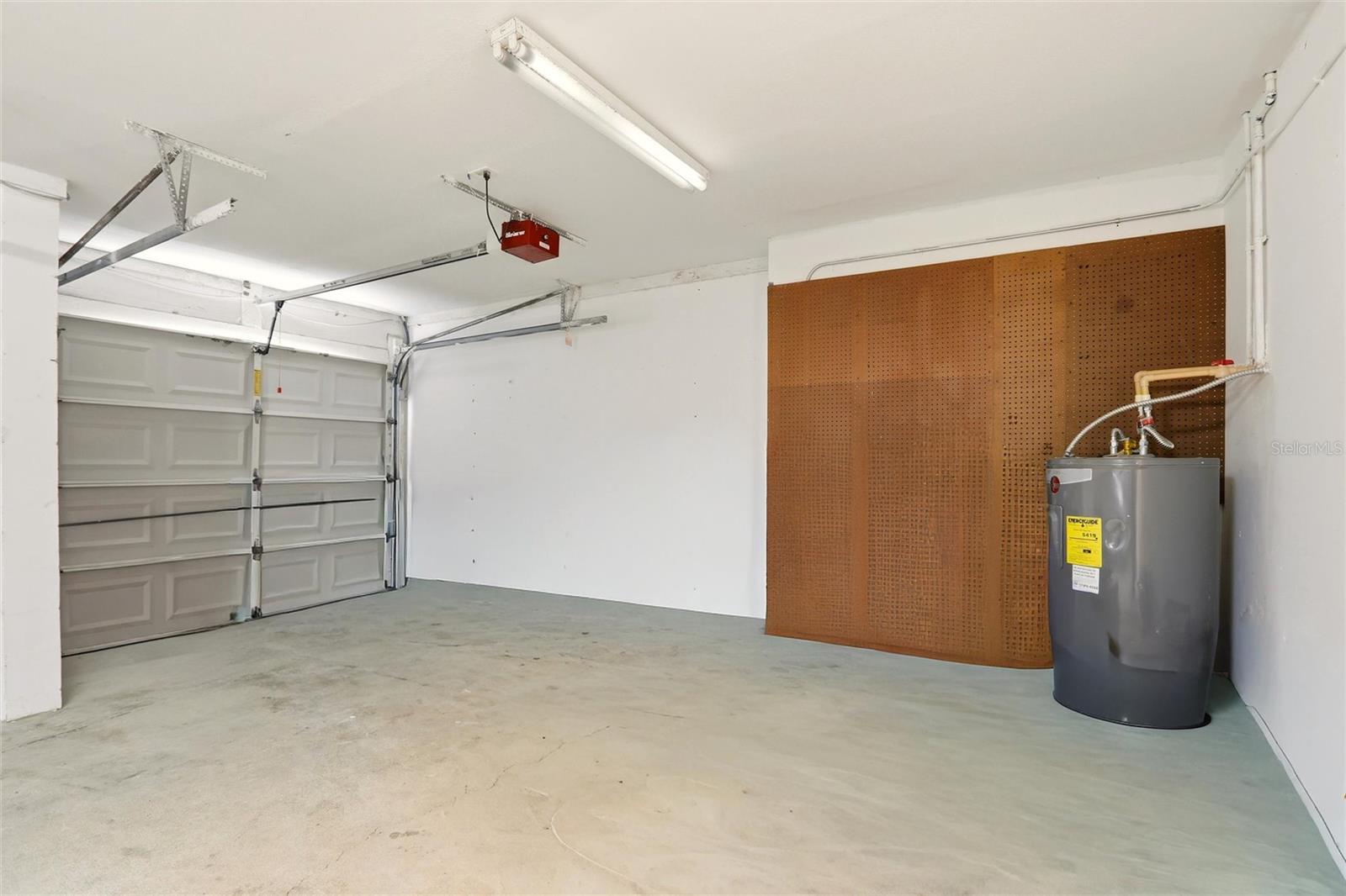 ASHLEY OAKS UNIT 1 - Residential