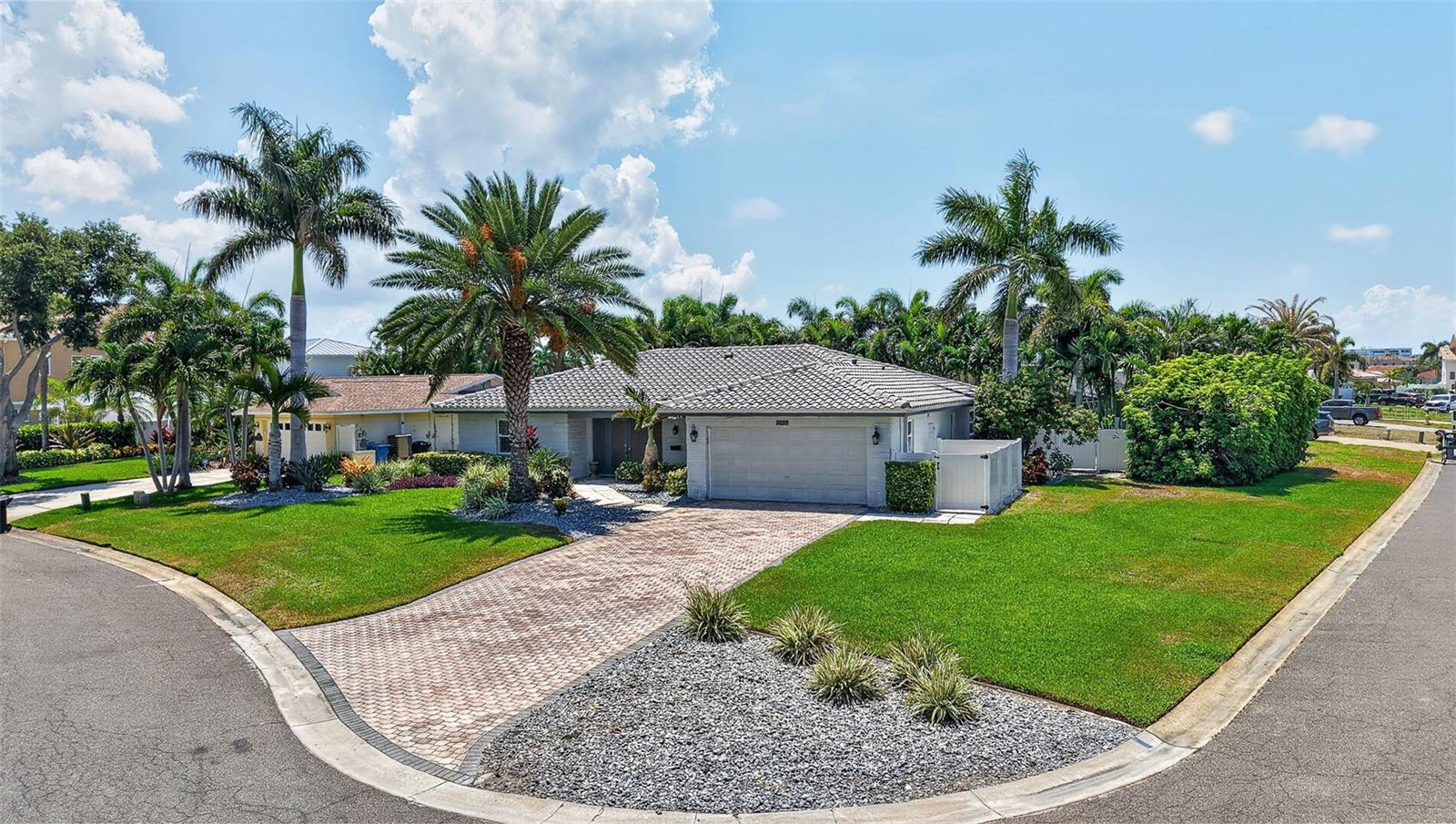 SOUTH CSWY ISLE YACHT CLUB 5TH ADD - Residential