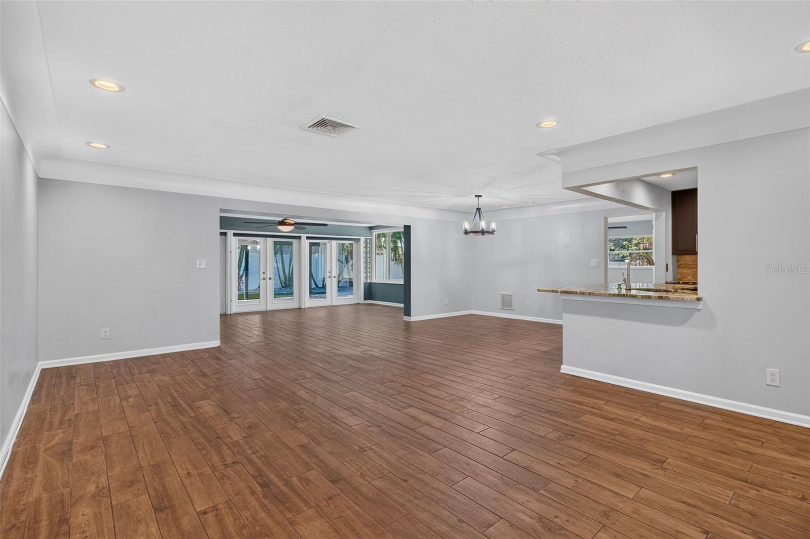SOUTH CSWY ISLE YACHT CLUB 5TH ADD - Residential