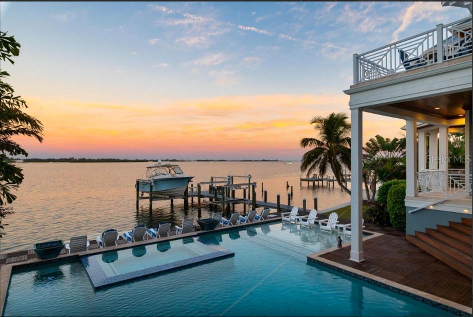 CORTEZ BEACH - Residential