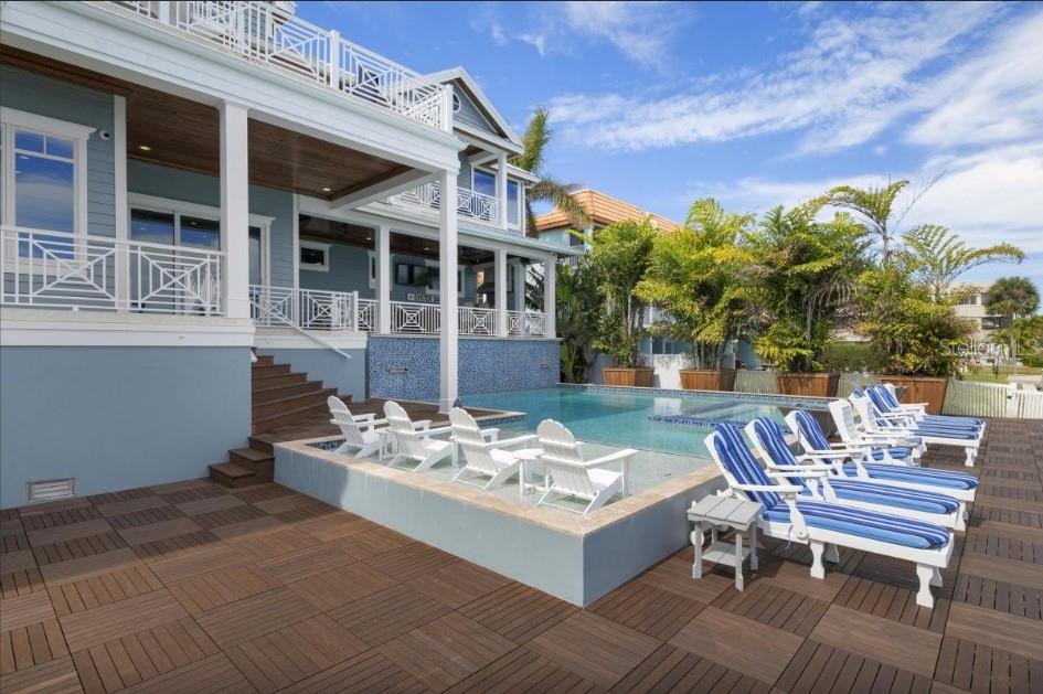 CORTEZ BEACH - Residential