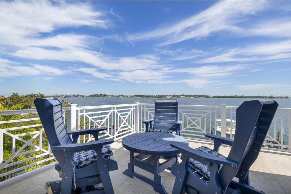CORTEZ BEACH - Residential