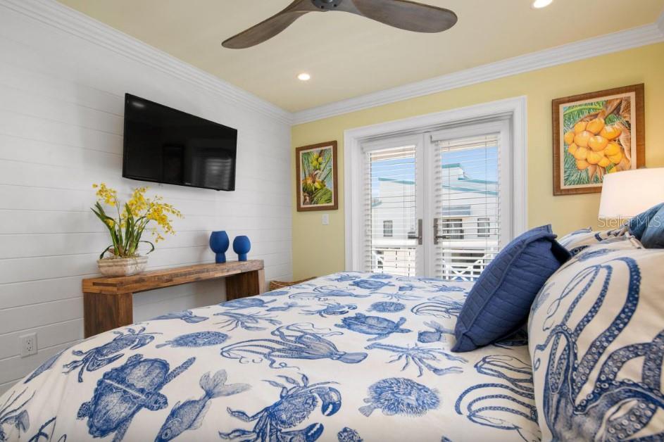 CORTEZ BEACH - Residential