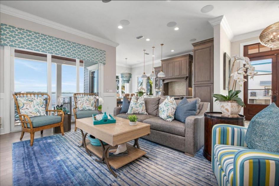 CORTEZ BEACH - Residential