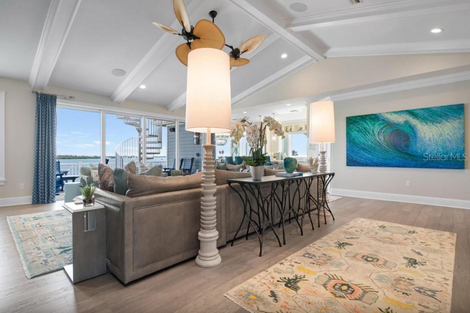 CORTEZ BEACH - Residential