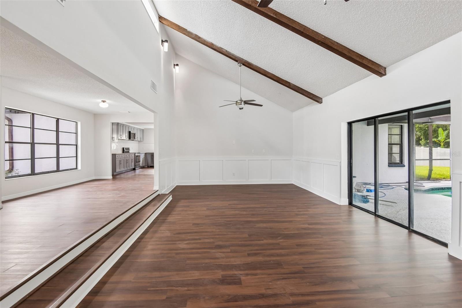 TAMPA DOWNS HEIGHTS - Residential