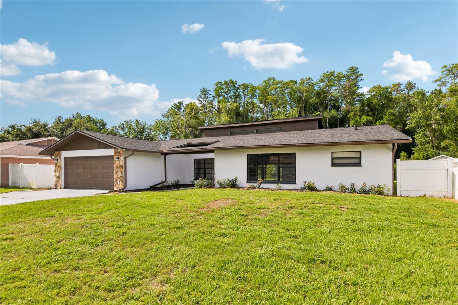 TAMPA DOWNS HEIGHTS - Residential