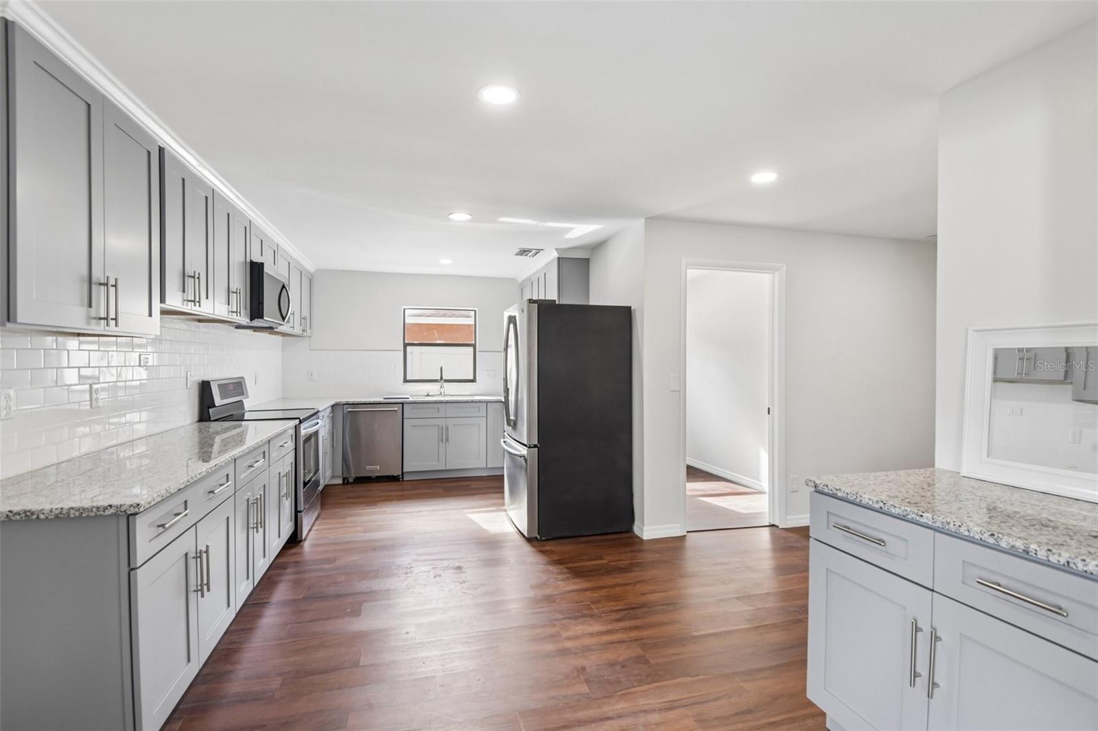 TAMPA DOWNS HEIGHTS - Residential